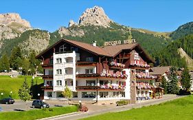Piccolo - Dolomites & Gourmet Hotel